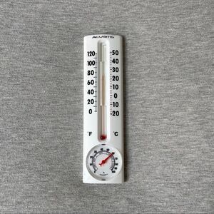 AcuRite Thermometer with Humidity Reader